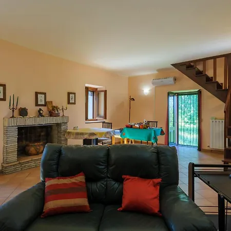 בית נופש In With Kitchen *